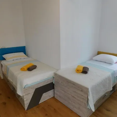 Zeleni Park 2 Apartment